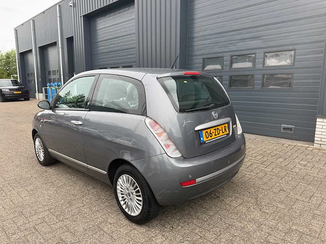 Lancia ypsilon 1.2 argento | 06-zd-lr i - afbeelding 6 van  16