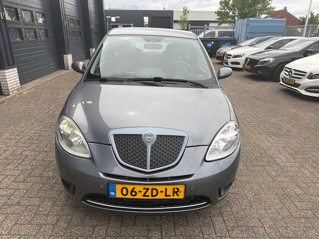 Lancia ypsilon 1.2 argento | 06-zd-lr i - afbeelding 9 van  16