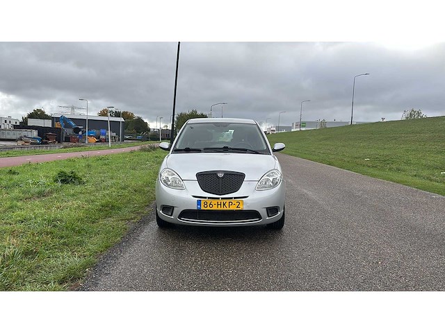 Lancia ypsilon 1.2 argento 2008 | 86-hkp-2 i - afbeelding 2 van  13