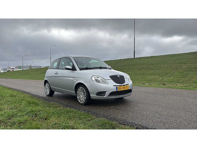 Lancia ypsilon 1.2 argento 2008 | 86-hkp-2 i - afbeelding 4 van  13