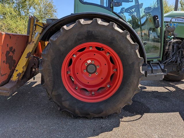Land- of bosbouwtrekker, fendt, 210 p vario, 2011, met grondbak - afbeelding 28 van  34