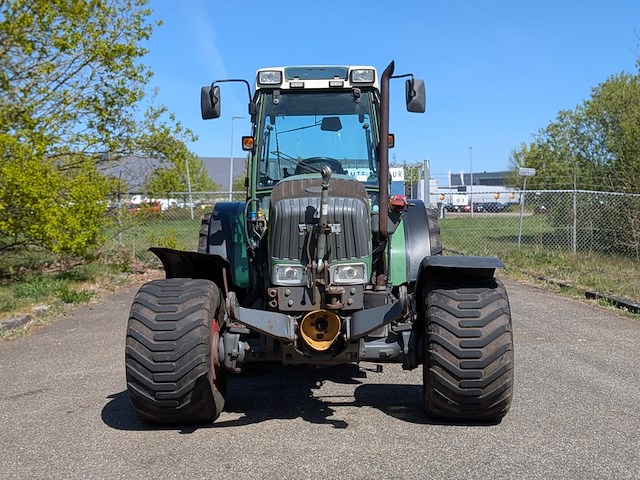 Land- of bosbouwtrekker, fendt, 210 p vario, 2011, met grondbak - afbeelding 33 van  34