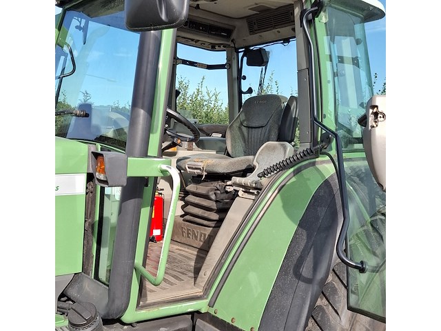 Land- of bosbouwtrekker, fendt, 309 vario, 2009, met stoll robust fz 20 voorlader en grondbak - afbeelding 14 van  57