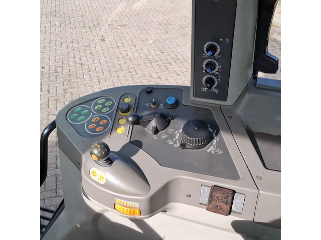 Land- of bosbouwtrekker, fendt, 309 vario, 2009, met stoll robust fz 20 voorlader en grondbak - afbeelding 17 van  57