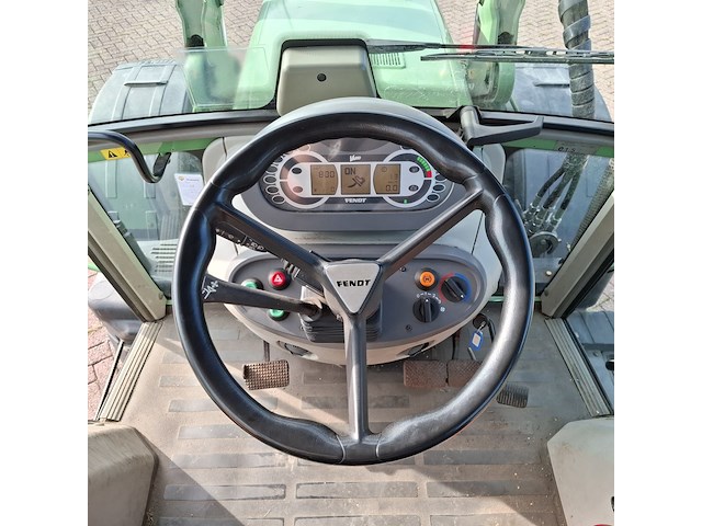 Land- of bosbouwtrekker, fendt, 309 vario, 2009, met stoll robust fz 20 voorlader en grondbak - afbeelding 26 van  57