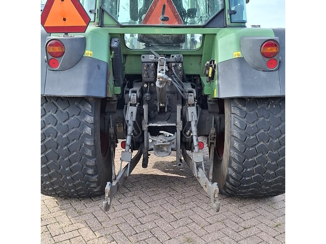 Land- of bosbouwtrekker, fendt, 309 vario, 2009, met stoll robust fz 20 voorlader en grondbak - afbeelding 33 van  57