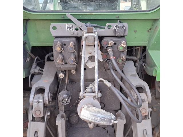 Land- of bosbouwtrekker, fendt, 309 vario, 2009, met stoll robust fz 20 voorlader en grondbak - afbeelding 35 van  57