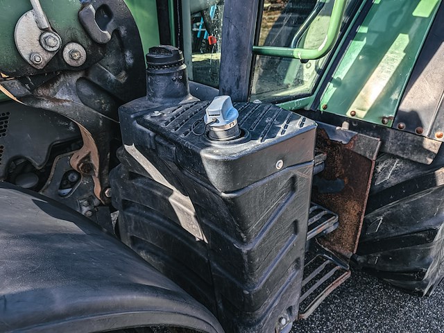 Land- of bosbouwtrekker, fendt, 310 vario, 2014, met voorlader en bulklaadbak - afbeelding 5 van  45