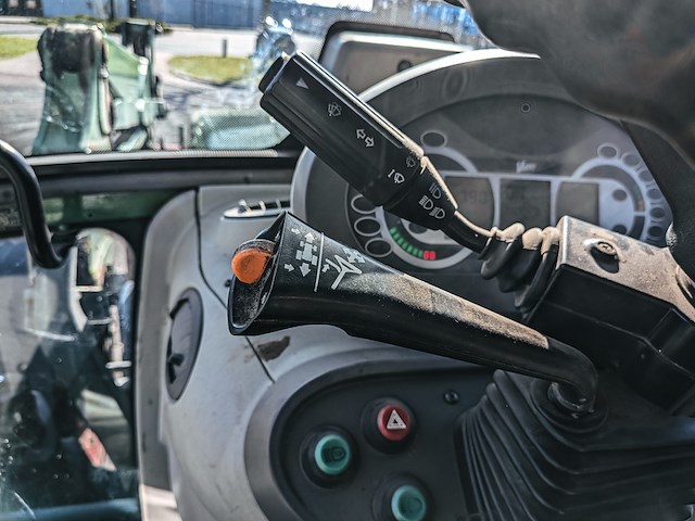 Land- of bosbouwtrekker, fendt, 310 vario, 2014, met voorlader en bulklaadbak - afbeelding 29 van  45