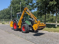 Land- of bosbouwtrekker, fendt, 312 vario, 2015, met maaiarm, herder