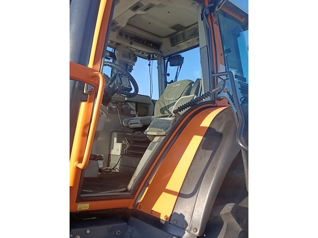 Land- of bosbouwtrekker, fendt, 412 vario met maaiarm herder, 2009 - afbeelding 3 van  53