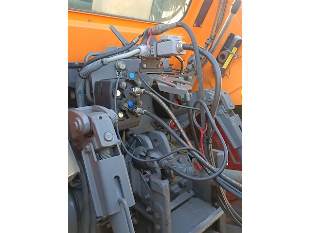 Land- of bosbouwtrekker, fendt, 412 vario met maaiarm herder, 2009 - afbeelding 10 van  53