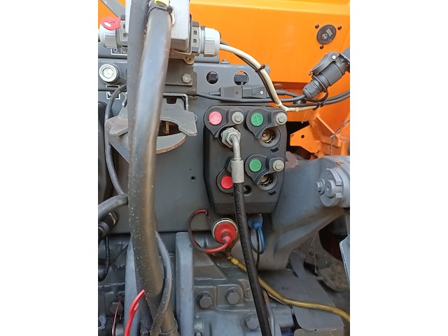 Land- of bosbouwtrekker, fendt, 412 vario met maaiarm herder, 2009 - afbeelding 13 van  53