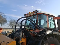 Land- of bosbouwtrekker, fendt, 412 vario met maaiarm herder, 2009 - afbeelding 14 van  53