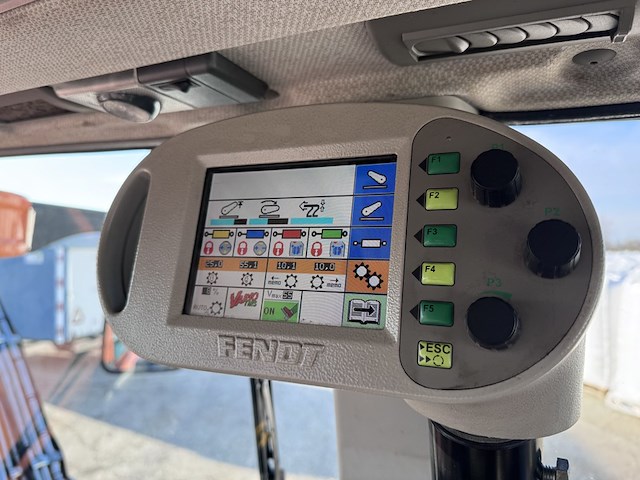 Land- of bosbouwtrekker, fendt, 412 vario met maaiarm herder, 2009 - afbeelding 35 van  53
