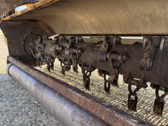 Land- of bosbouwtrekker, fendt, 412 vario met maaiarm herder, 2009 - afbeelding 40 van  53