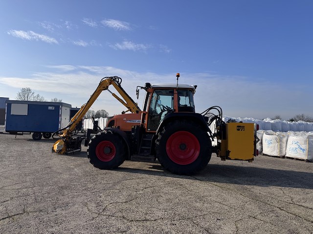 Land- of bosbouwtrekker, fendt, 412 vario met maaiarm herder, 2009 - afbeelding 45 van  53