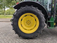 Land- of bosbouwtrekker, john deere, 5080r, 2010, met voorlader en schepbak - afbeelding 11 van  37