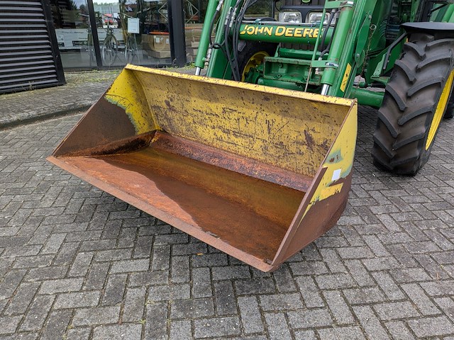 Land- of bosbouwtrekker, john deere, 5080r, 2010, met voorlader en schepbak - afbeelding 35 van  37