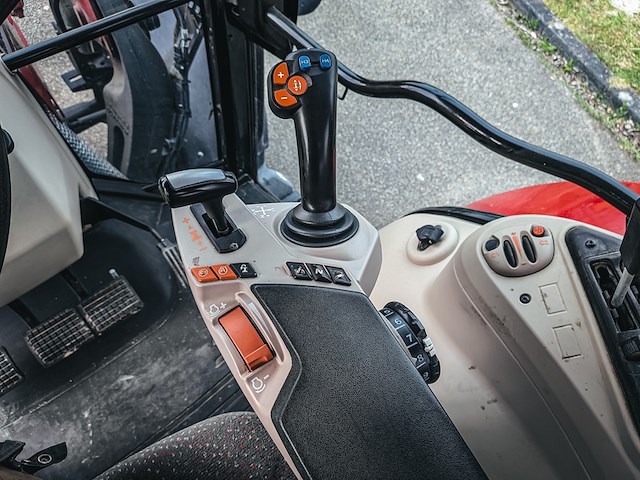 Land- of bosbouwtrekker, massey ferguson, 5435, 2016, met voorlader, ålö mf 946 - afbeelding 24 van  39