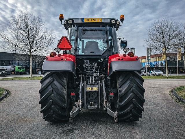 Land- of bosbouwtrekker, massey ferguson, 5435, 2016, met voorlader, ålö mf 946 - afbeelding 34 van  39