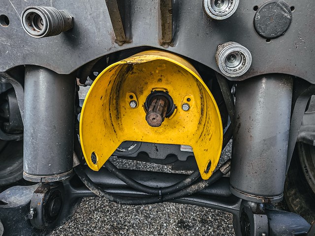 Land- of bosbouwtrekker, massey ferguson, 5711 sl, 2016, met voorlader, ålö mf 946 - afbeelding 3 van  44