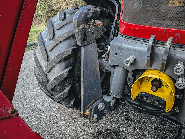 Land- of bosbouwtrekker, massey ferguson, 5711 sl, 2016, met voorlader, ålö mf 946 - afbeelding 4 van  44
