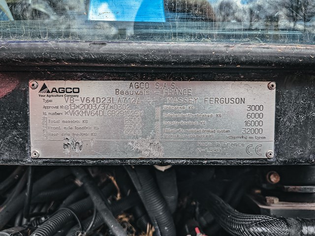 Land- of bosbouwtrekker, massey ferguson, 5711 sl, 2016, met voorlader, ålö mf 946 - afbeelding 24 van  44