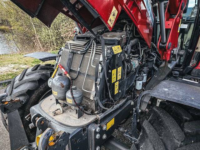 Land- of bosbouwtrekker, massey ferguson, 5711 sl, 2016, met voorlader, ålö mf 946 - afbeelding 37 van  44