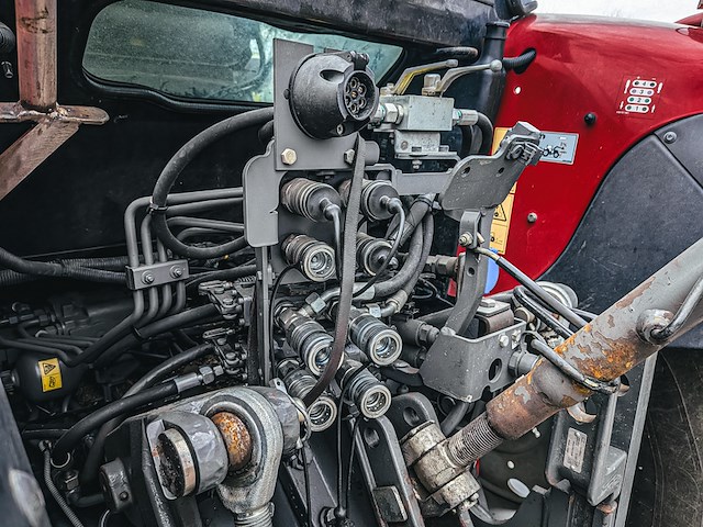 Land- of bosbouwtrekker, massey ferguson, 5711 sl, 2016, met voorlader, ålö mf 946 - afbeelding 7 van  46