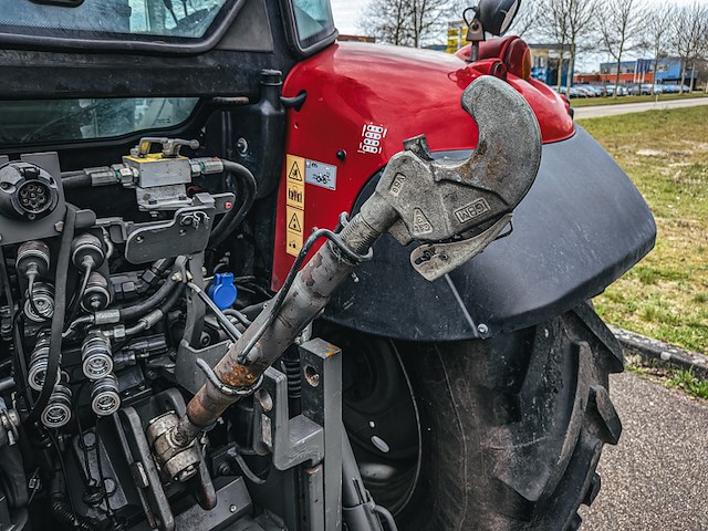 Land- of bosbouwtrekker, massey ferguson, 5711 sl, 2016, met voorlader, ålö mf 946 - afbeelding 8 van  46