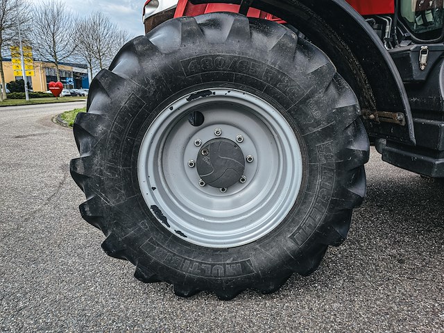 Land- of bosbouwtrekker, massey ferguson, 5711 sl, 2016 - afbeelding 17 van  39