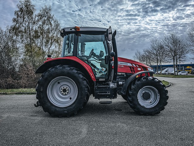 Land- of bosbouwtrekker, massey ferguson, 5711 sl, 2016 - afbeelding 36 van  39