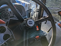Land- of bosbouwtrekker met voorlader new holland, t6060, bouwjaar 2006 - afbeelding 20 van  30