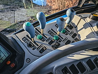 Land- of bosbouwtrekker met voorlader new holland, t6060, bouwjaar 2006 - afbeelding 23 van  30