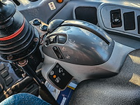 Land- of bosbouwtrekker met voorlader new holland, t6060, bouwjaar 2006 - afbeelding 25 van  30