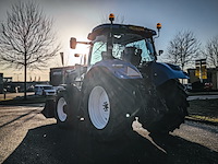 Land- of bosbouwtrekker met voorlader new holland, t6060, bouwjaar 2006 - afbeelding 3 van  30