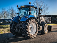 Land- of bosbouwtrekker met voorlader new holland, t6060, bouwjaar 2006 - afbeelding 5 van  30