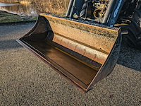 Land- of bosbouwtrekker met voorlader new holland, t6060, bouwjaar 2006 - afbeelding 9 van  30