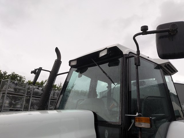 Land- of bosbouwtrekker, new holland, 8160, 2000 - afbeelding 38 van  68