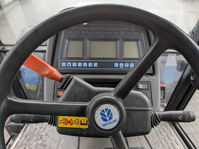 Land- of bosbouwtrekker, new holland, 8160, 2000 - afbeelding 51 van  68