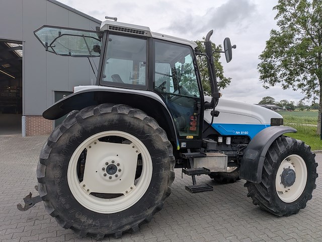 Land- of bosbouwtrekker, new holland, 8160, 2000 - afbeelding 66 van  68