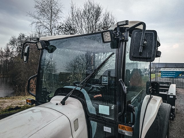 Land- of bosbouwtrekker, new holland, boomer 54d, 2020, (320 gebruiksuren) - afbeelding 4 van  43