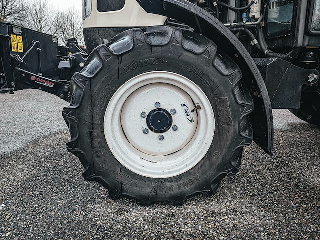 Land- of bosbouwtrekker, new holland, boomer 54d, 2020, (320 gebruiksuren) - afbeelding 14 van  43
