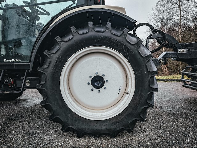 Land- of bosbouwtrekker, new holland, boomer 54d, 2020, (320 gebruiksuren) - afbeelding 15 van  43