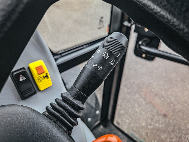 Land- of bosbouwtrekker, new holland, boomer 54d, 2020, (320 gebruiksuren) - afbeelding 20 van  43