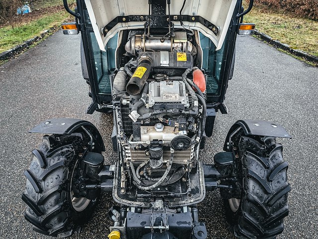 Land- of bosbouwtrekker, new holland, boomer 54d, 2020, (320 gebruiksuren) - afbeelding 35 van  43