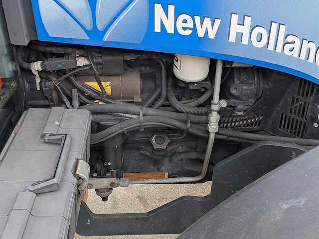 Land- of bosbouwtrekker, new holland, t5040, 2010 - afbeelding 27 van  33