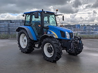 Land- of bosbouwtrekker, new holland, t5040, 2010 - afbeelding 31 van  33