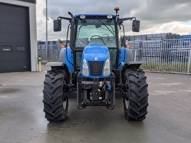 Land- of bosbouwtrekker, new holland, t5040, 2010 - afbeelding 32 van  33